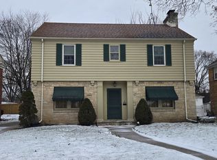 423 N Highland Ave, Rockford, IL 61107