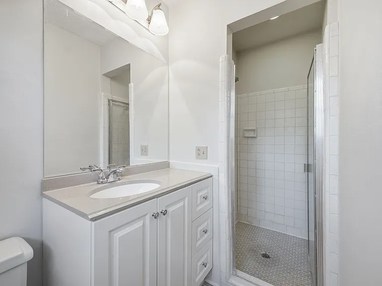 6406 Fischer Ct — Photo 14
