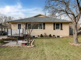 4940 Acorn Ridge Rd, Minnetonka, MN 55345