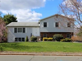 5 Martino Way, Pomona, NY 10970