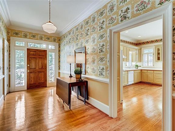 4th image of 1226 Wellbrook Pl NE
