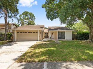 15701 Country Lake Dr, Tampa, FL 33624