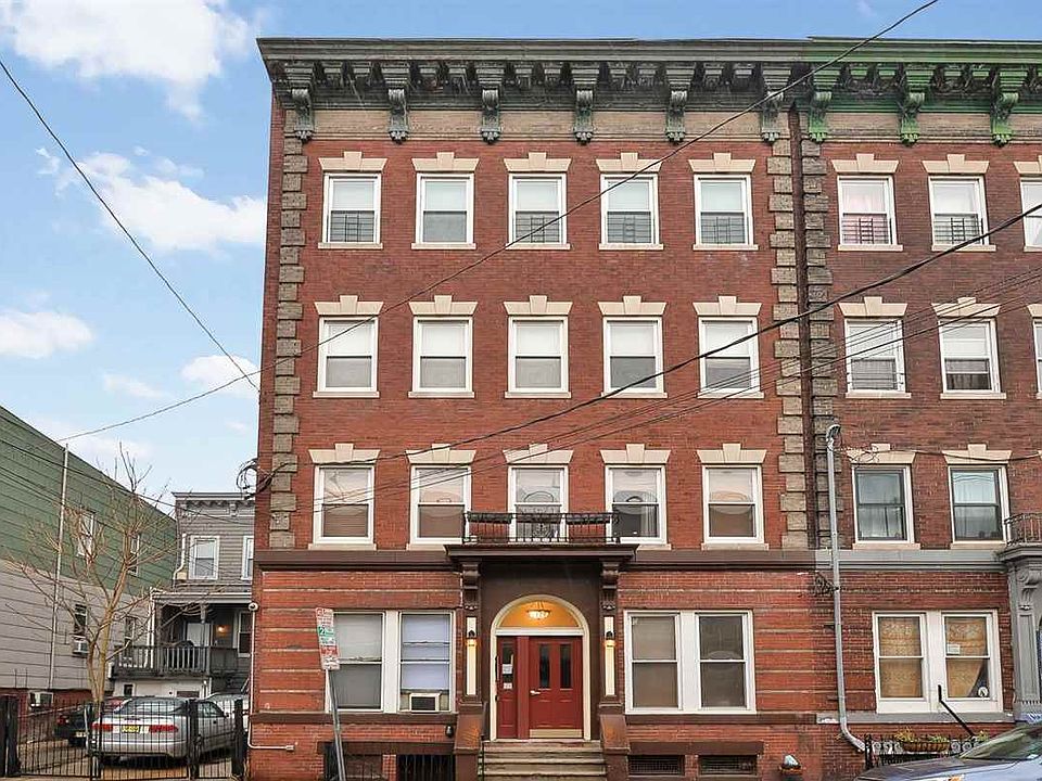 1st image of 510 Palisade Ave APT 1R