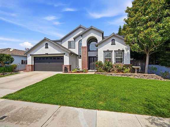 2nd image of 1371 Peregrine Dr