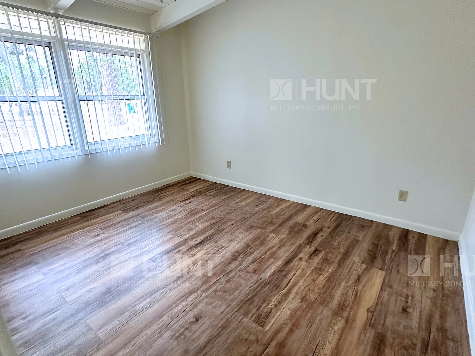 3 bed, 1183 sqft, $1,900 — Photo 3