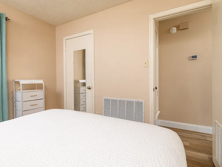 Bedroom #2 with Queen sized bed