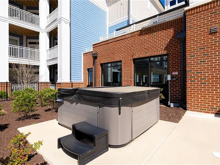 Hot tub