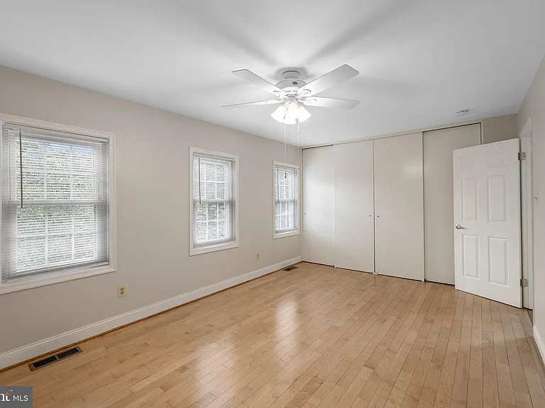 124 Barnsfield Ct #216 — Photo 22