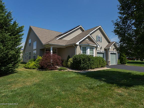 4th image of 173 Enclave Blvd