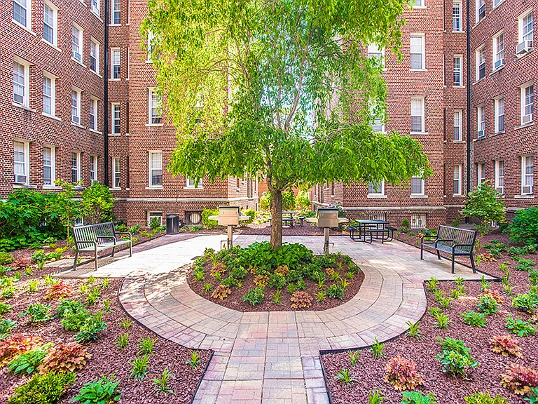 Courtyard with grilling area