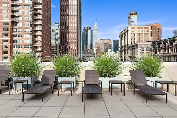 Sold by Corcoran | media 14