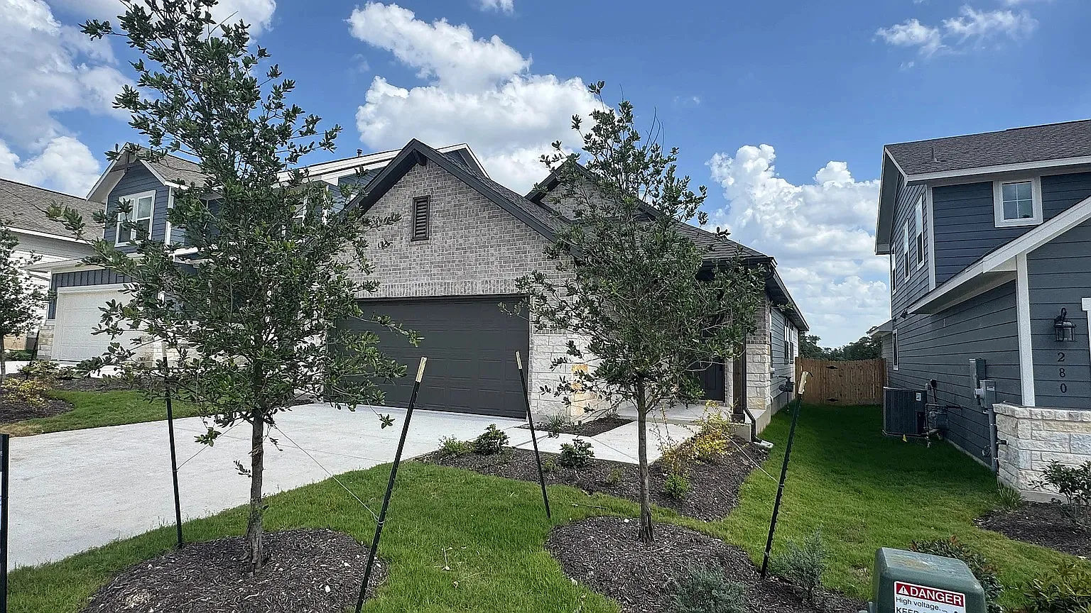 3 bed, 1518 sqft, $2,595 — Photo 2