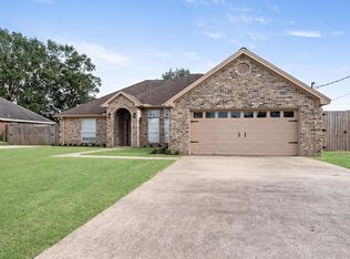7673 Rosewood Dr, Lumberton, TX 77657