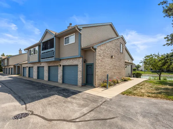 2406 Windward Blvd Unit 205, Champaign, IL 61821
