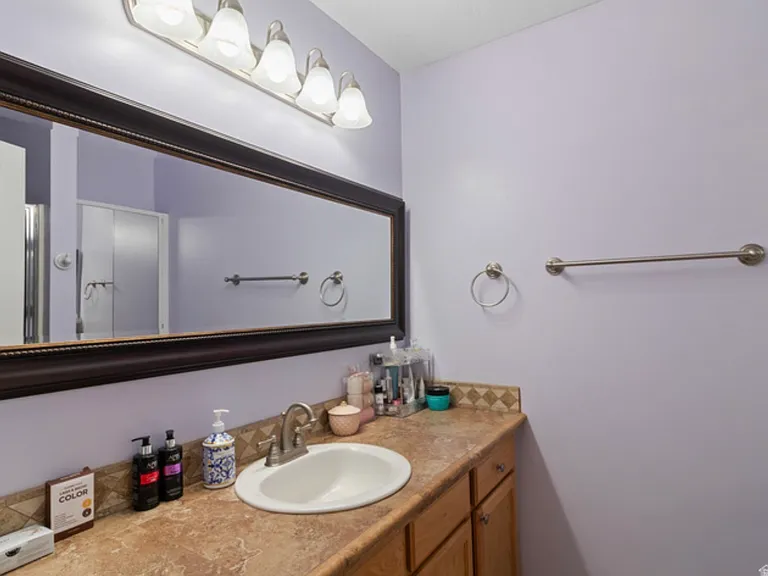 1546 W Compass Point Ln #2B — Photo 11