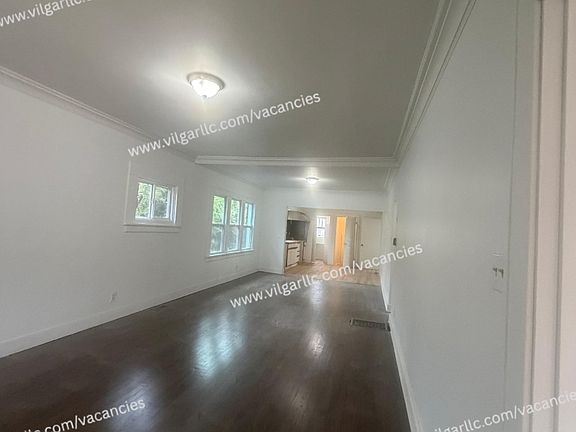 2nd image of 4620 Johnson St