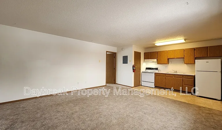 1305 34th Street Cir S #204 — Photo 3