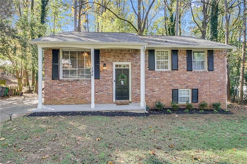 1st image of 196 Evergreen Dr SE