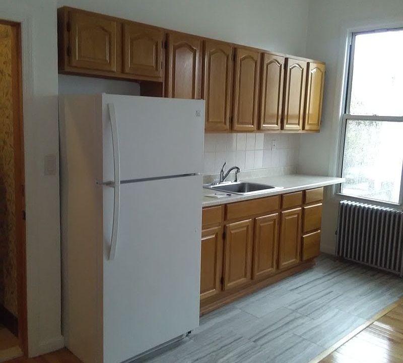 1st image of 6825 Forest Ave #2R
