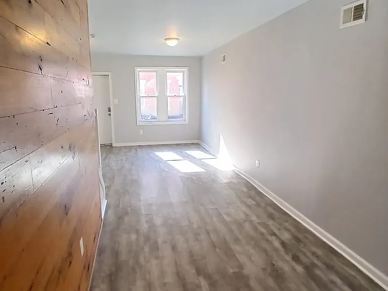 19 E Ashmead St — Photo 5