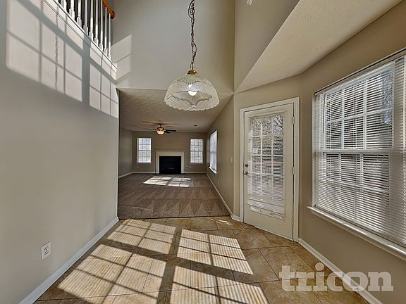 5th image of 120 Dairyland Dr