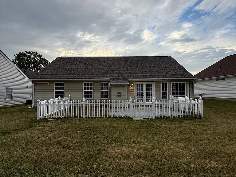 11707 Collinwood Ct — Photo 16