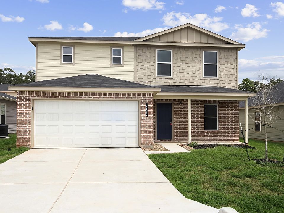 1st image of 15677 Briar Forest Dr