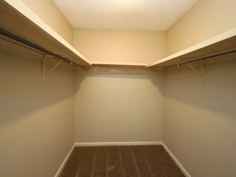1307 Baytree Dr #E — Photo 12