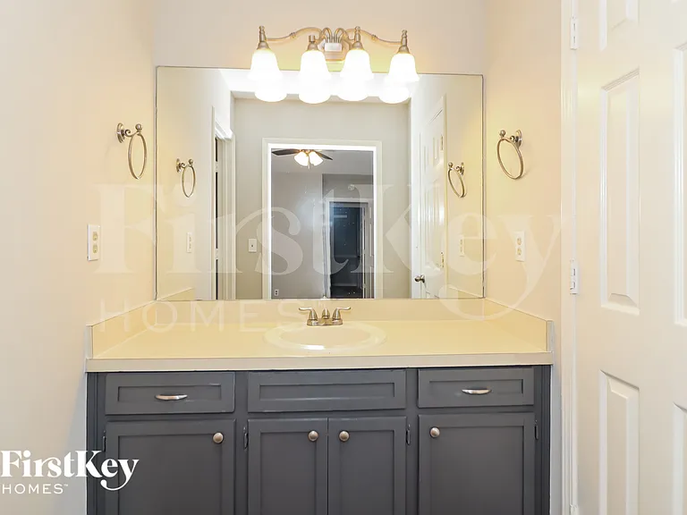4480 Meadow Trl — Photo 15