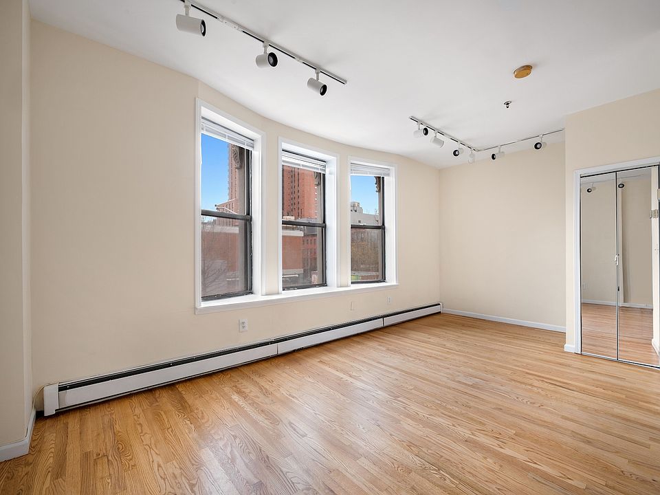 1st image of 2004 Madison Ave #3