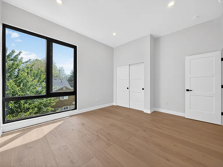 8439 47th Ave S — Photo 19