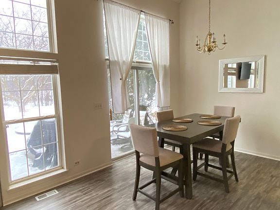 4th image of 1088 Camden Ct