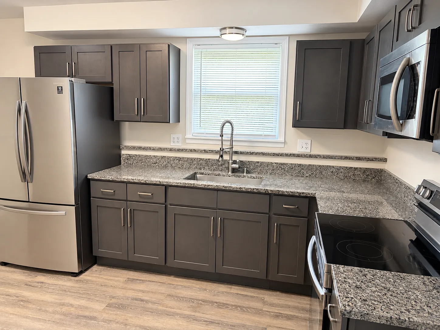 1 bed, $1,100 — Photo 2