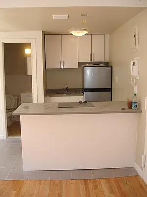 Rented by Bahar Management | media 26