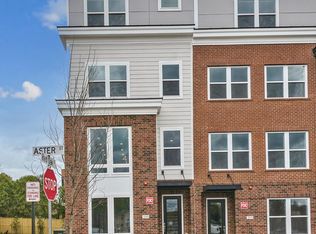 3589 Aster St, Fairfax, VA 22030