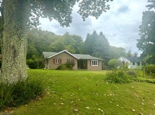 8 Anderson Hill Rd, Newton, NJ 07860