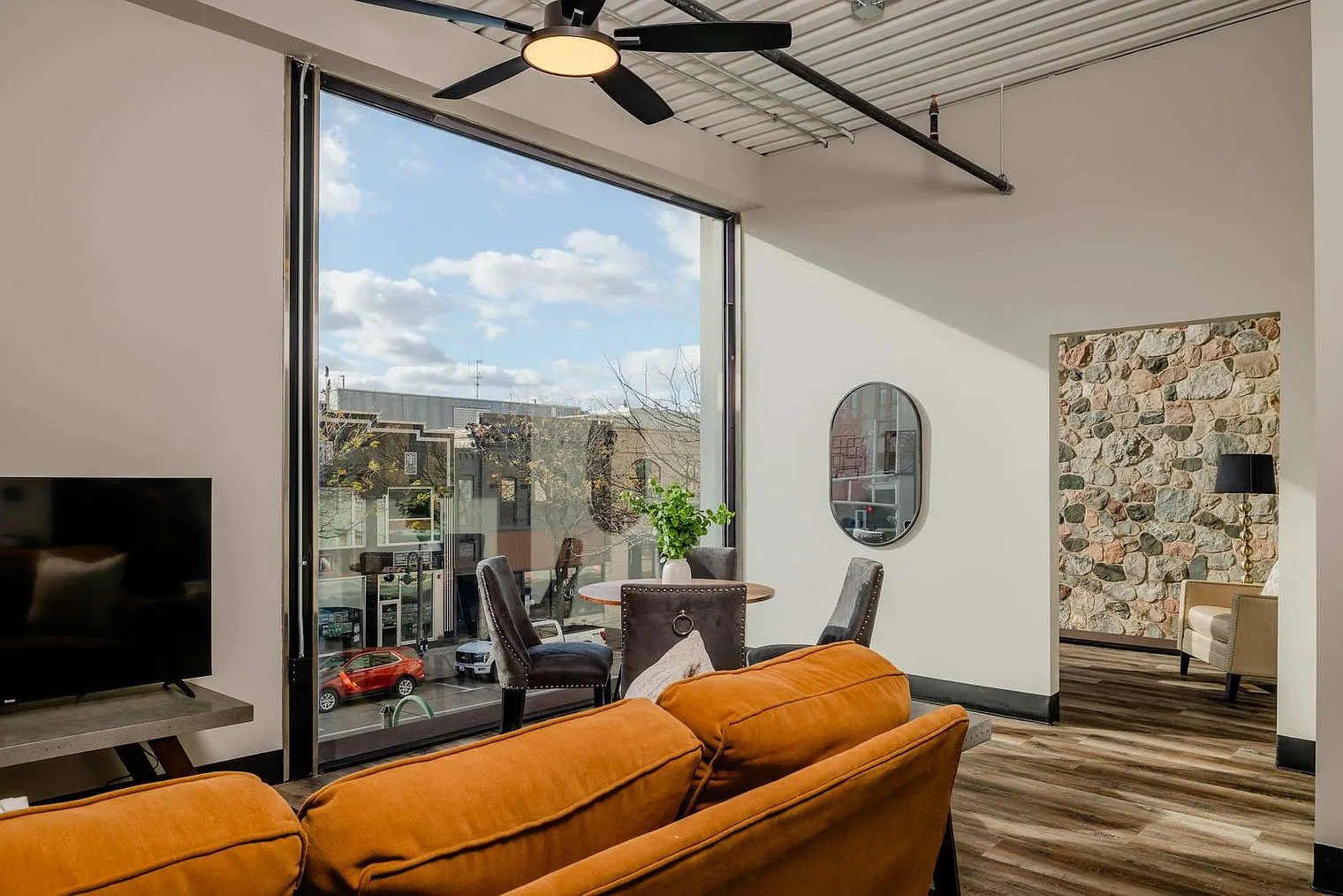1 bed, 1.0 bath, 796 sqft, $2,942 — Photo 1