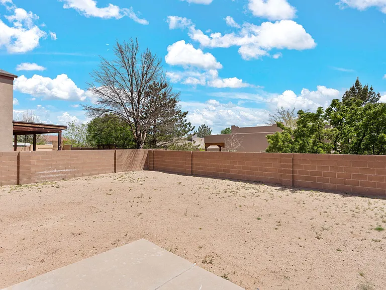 8416 Magenta Rd NW — Photo 17