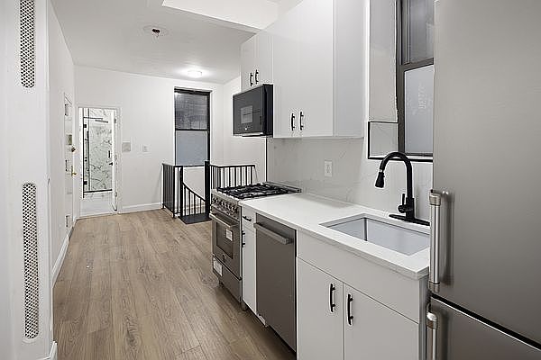 1st image of 170 W 109th St #1S