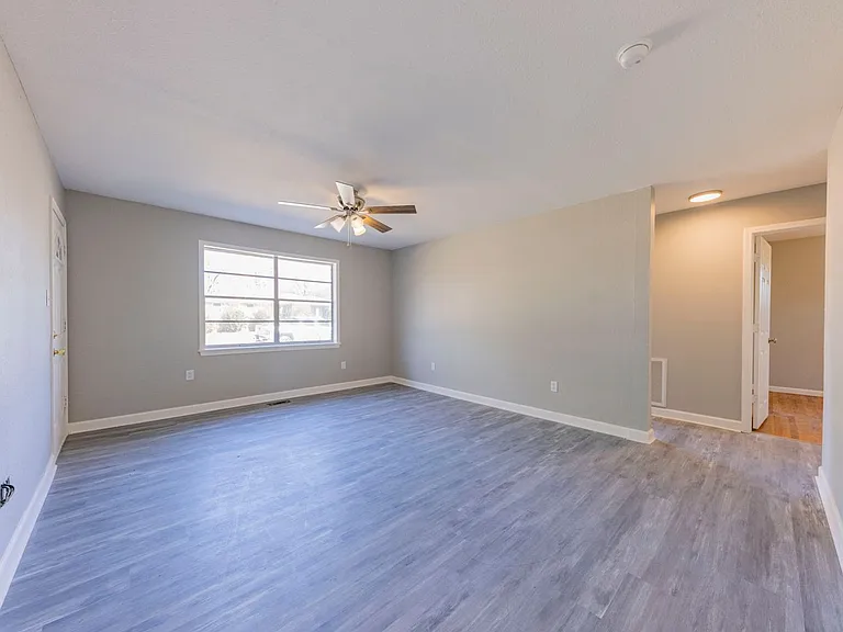 1809 W Center Ave — Photo 17