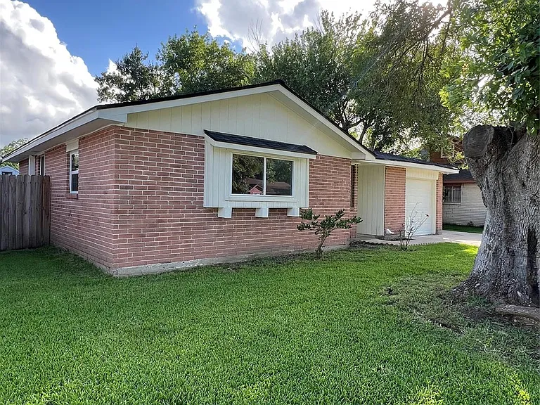 5023 Ridgestone St — Photo 3