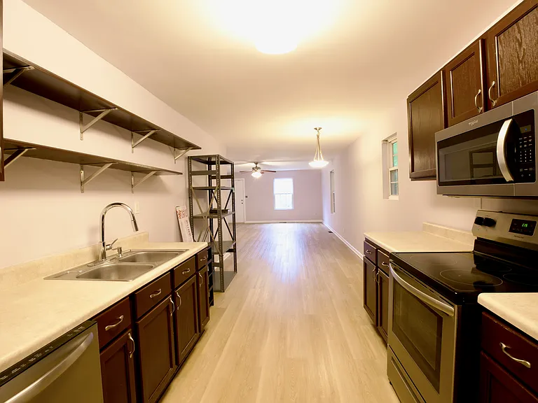 134 Ben Allen Rd — Photo 3
