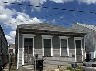 2427 Rousseau St, New Orleans, LA 70130