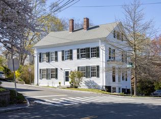 2 New London Rd, Mystic, CT 06355