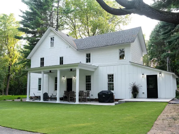 1010 Spring St, Somerset, WI 54025