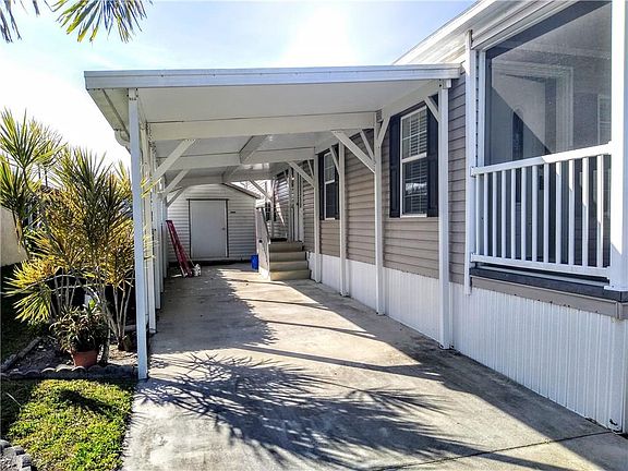 4th image of 30 Monterey Way