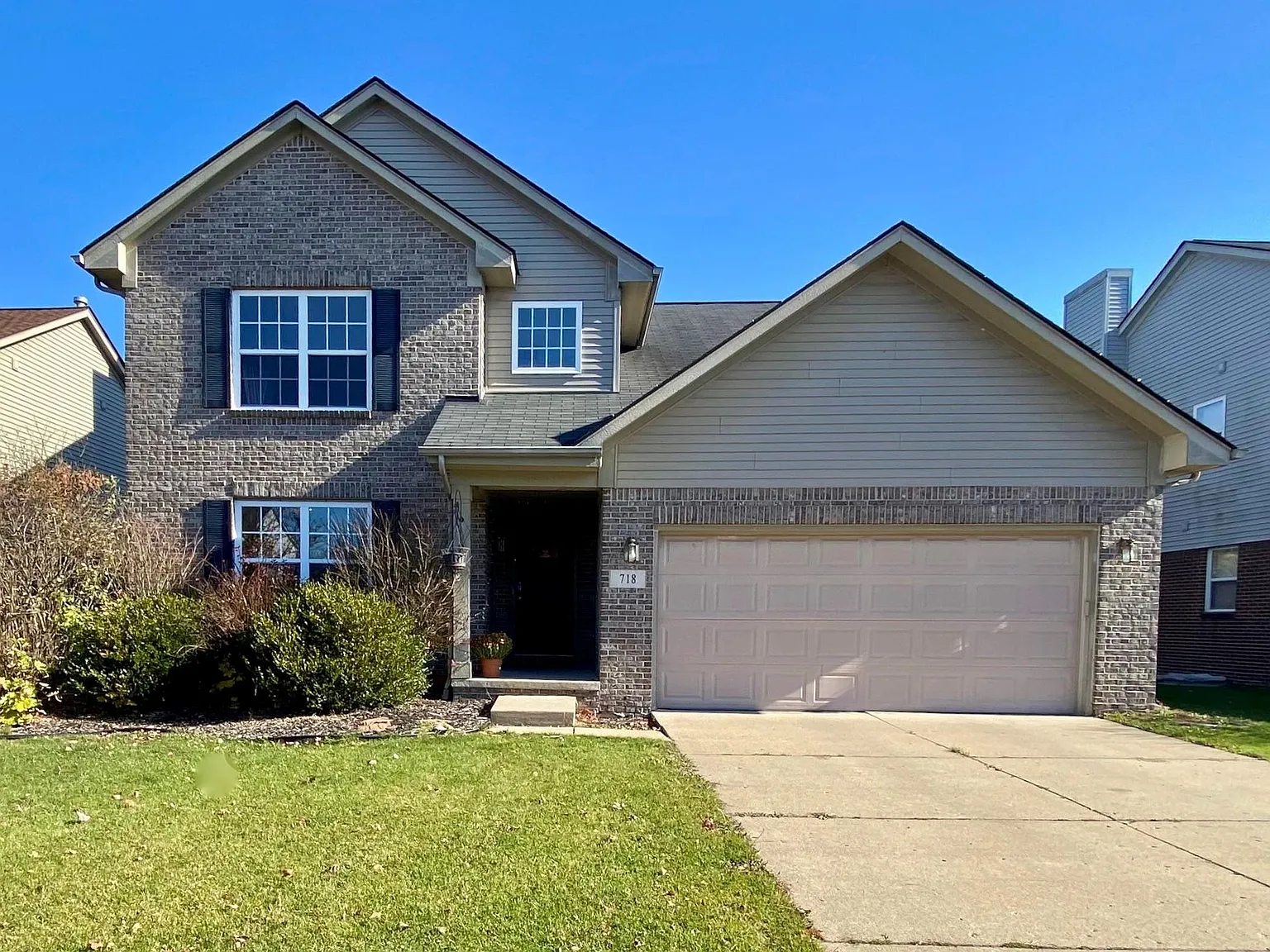 4 bed, 2.5 bath, 2098 sqft, $2,600 — Photo 1
