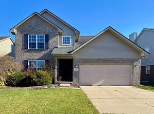 718 Ethan Dr, Westland, MI 48185