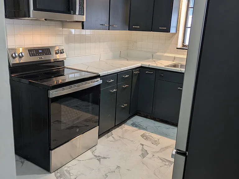11A Vine St #11A — Photo 2