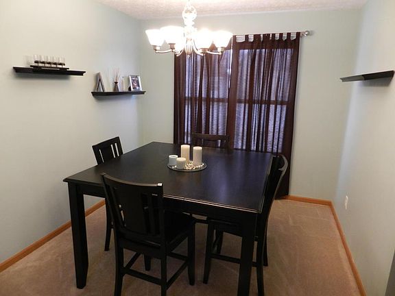 4th image of 4881 Hanover Hill Ct